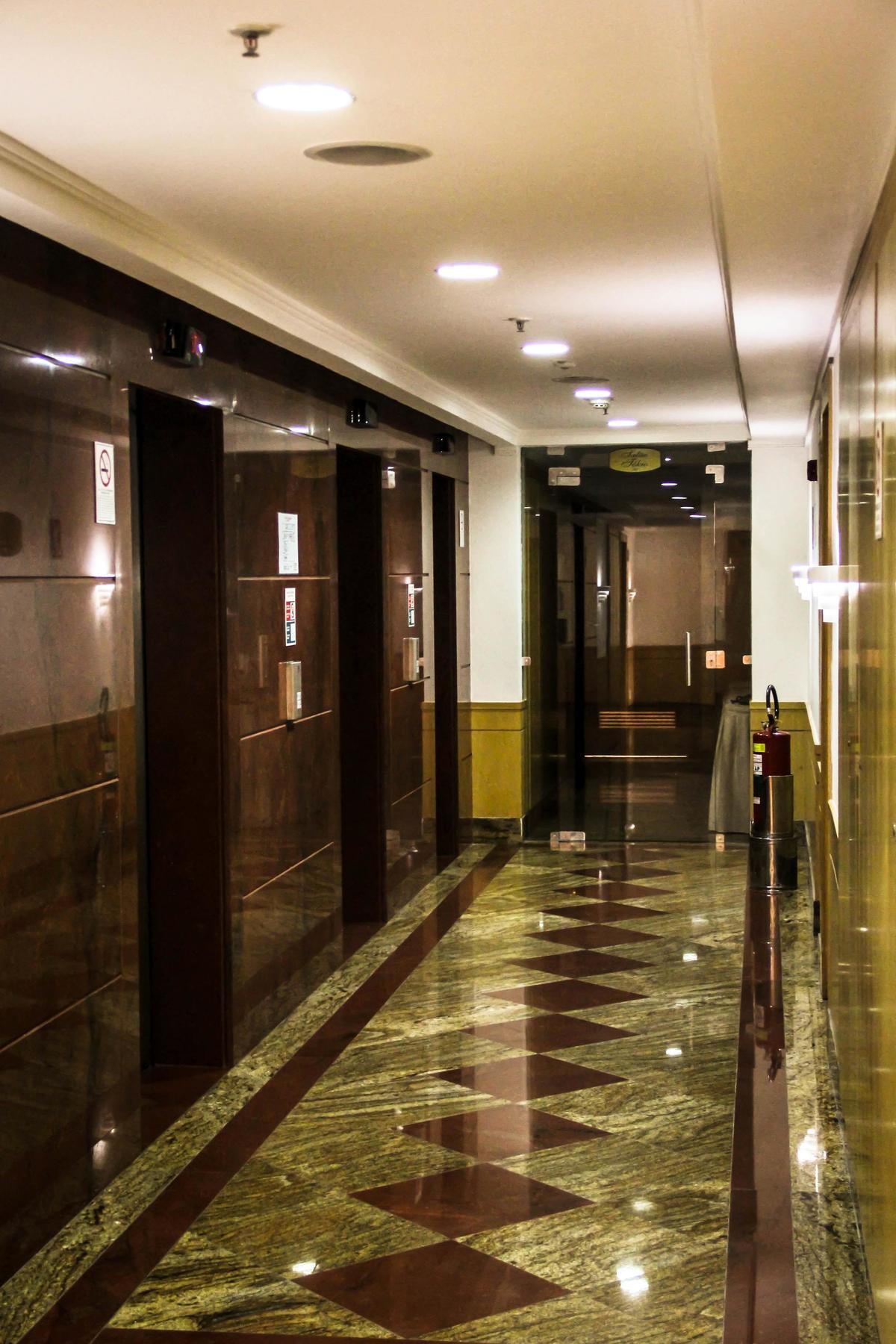 Hotel Atlantico Tower Rio de Janeiro Exterior photo Elevator lobby