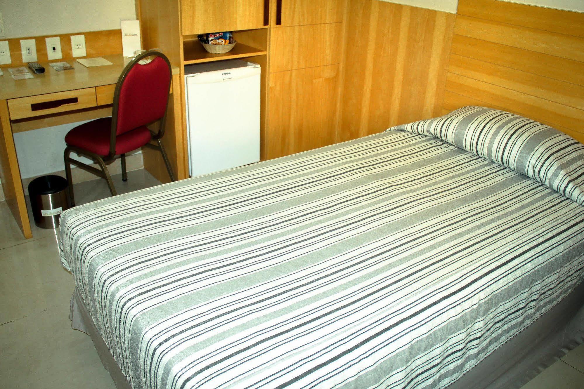 Hotel Atlantico Tower Rio de Janeiro Exterior photo A single room at the hotel